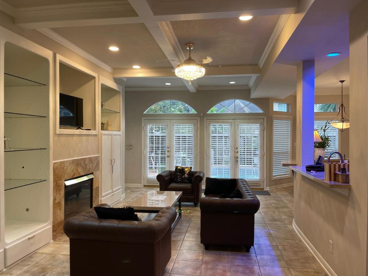 Insperit Home At Galleria With Heated Pool Spa Houston Eksteriør bilde