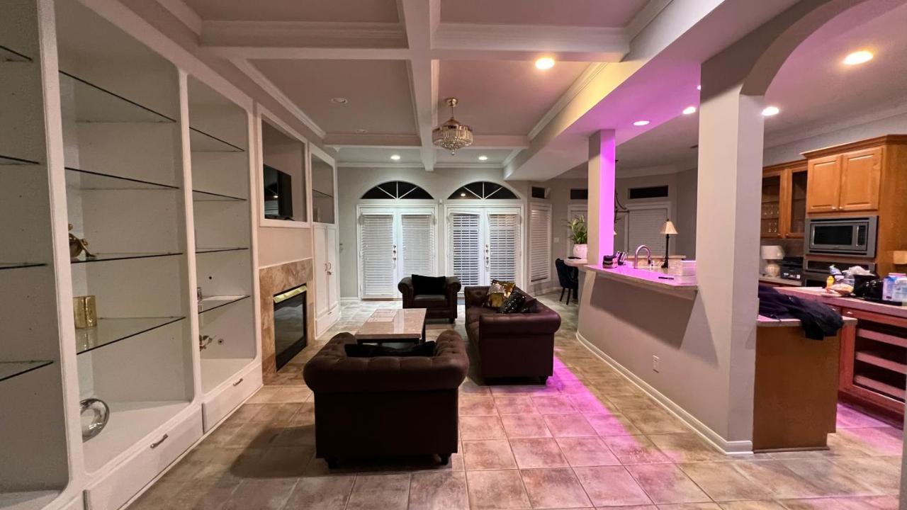Insperit Home At Galleria With Heated Pool Spa Houston Eksteriør bilde