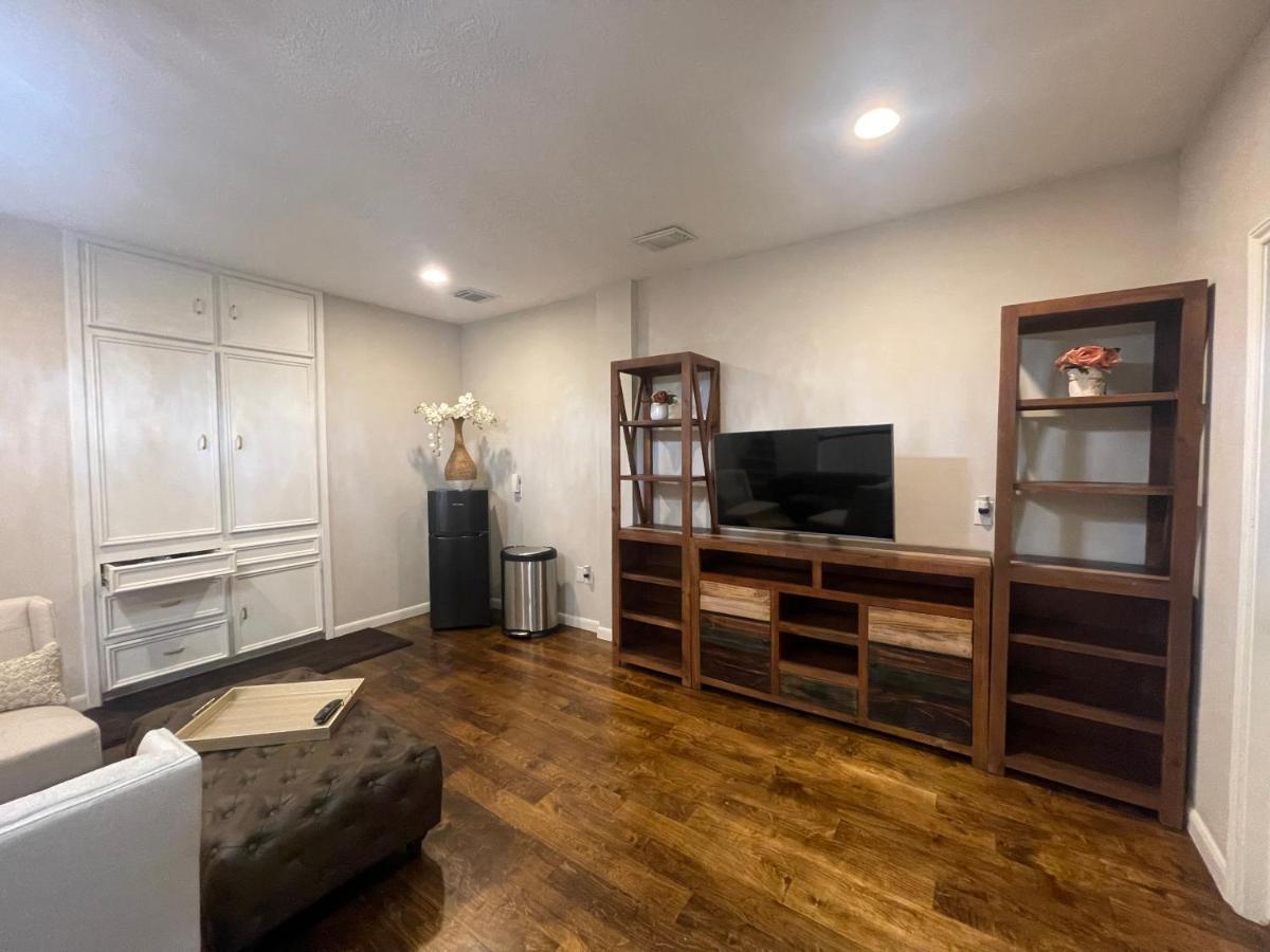 Insperit Home At Galleria With Heated Pool Spa Houston Eksteriør bilde