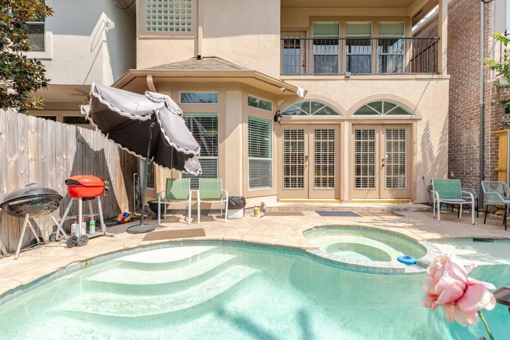 Insperit Home At Galleria With Heated Pool Spa Houston Eksteriør bilde
