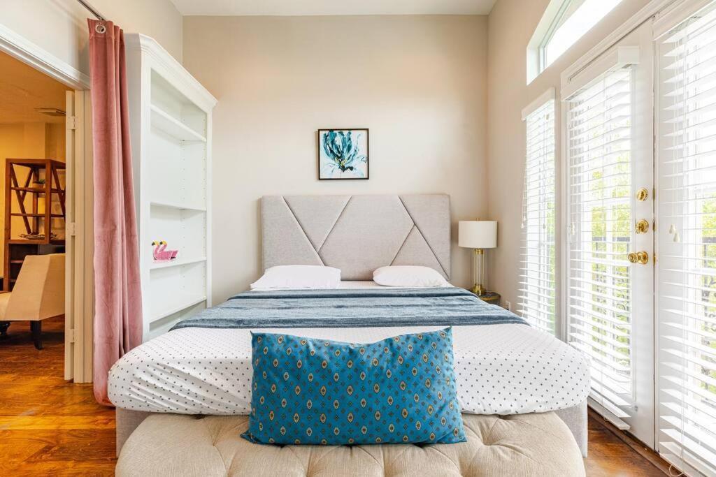 Insperit Home At Galleria With Heated Pool Spa Houston Eksteriør bilde